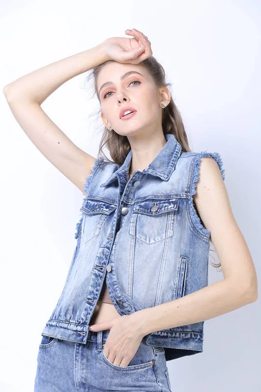 New Fashionable Women Clothing OEM/ODM Sleeveless Fringe Cuff Denim Jacket with Active Enzyme Washing Embroidery Blocking at Back Denim Vest