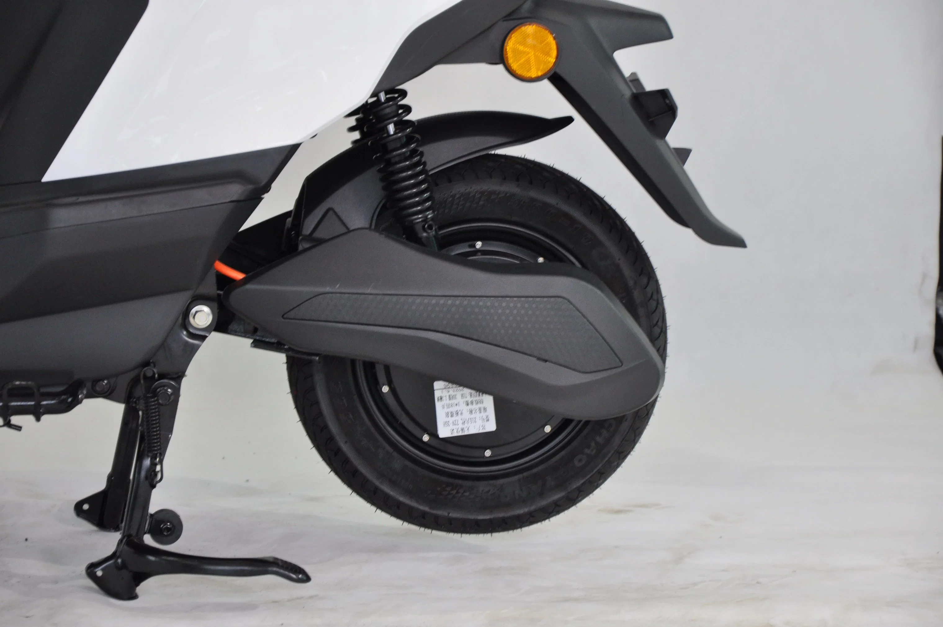 Good Sell 10 Inch Tyre Electric Motorcycle 1000W Motor