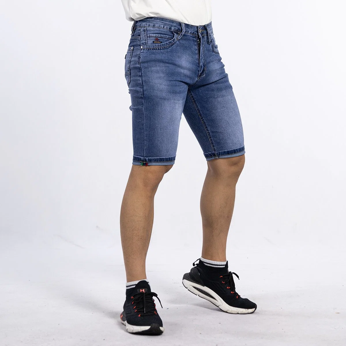 Custom European Style Spray Embroidery Monkey Casual Men Short Jeans