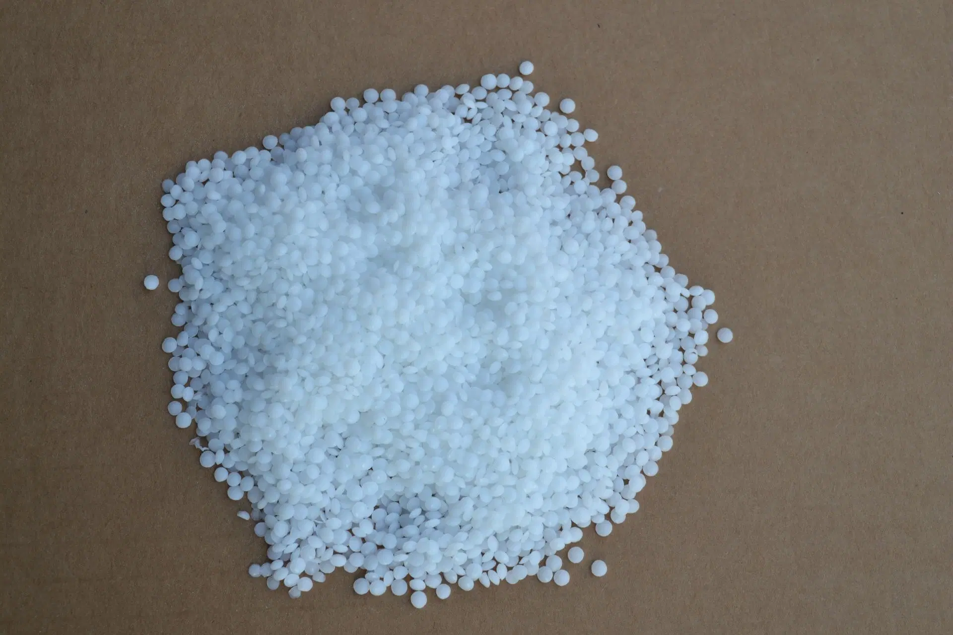 China POM de plástico pellets granulados Materia Prima productos plásticos de ingeniería POM