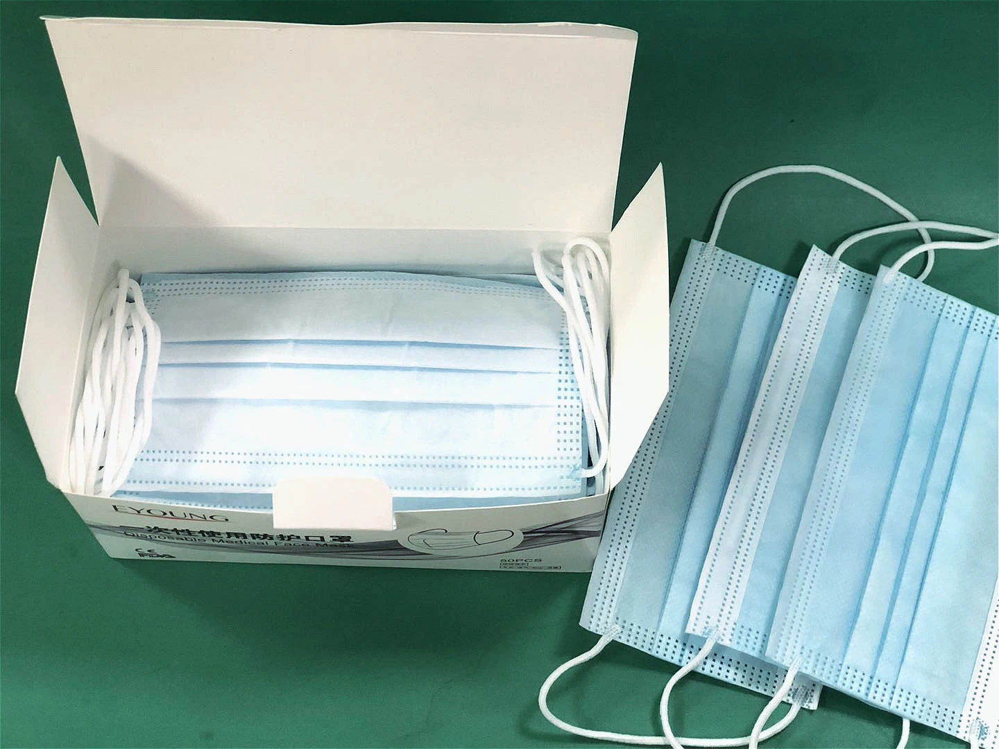 3-Ply Nonwoven Disposable Hospital Medical Protective Dust Face Mask with Ce