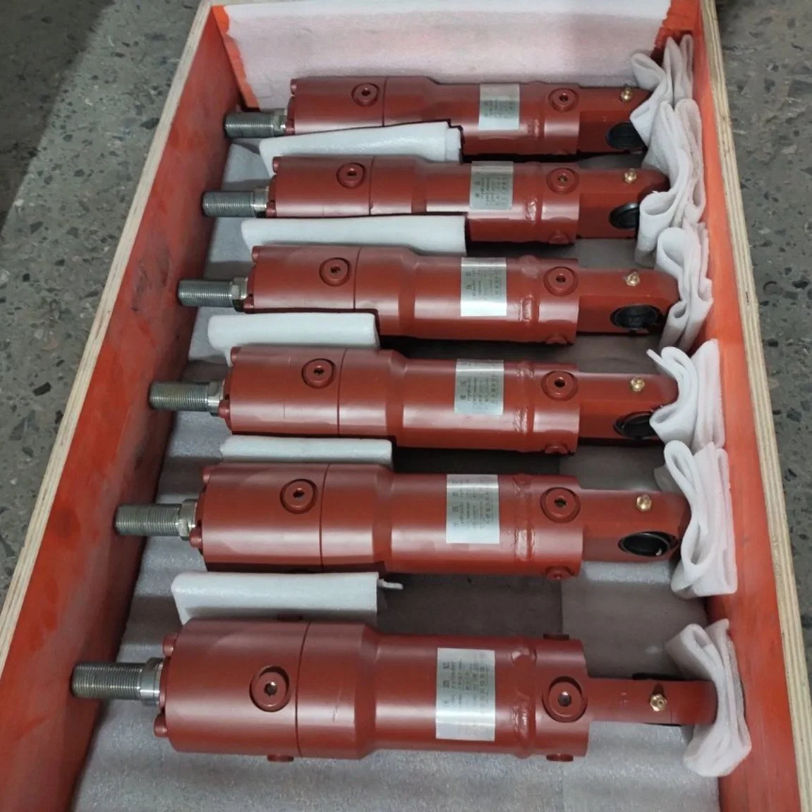 Custom Made High Precision Tie Rod Hydraulic Piston Cylinder