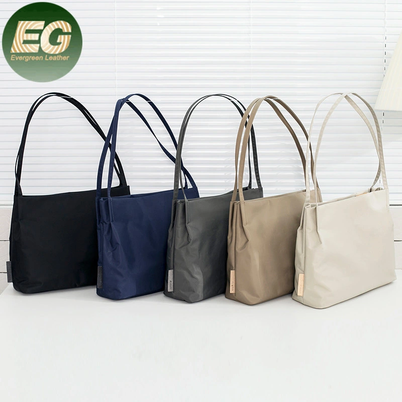 Sh1925 Customize Fashion Handbag Business Carry Computer Work Bags 2021 Custom Black Waterproof Sleeve Large Laptop Bag Briefcase for Woman