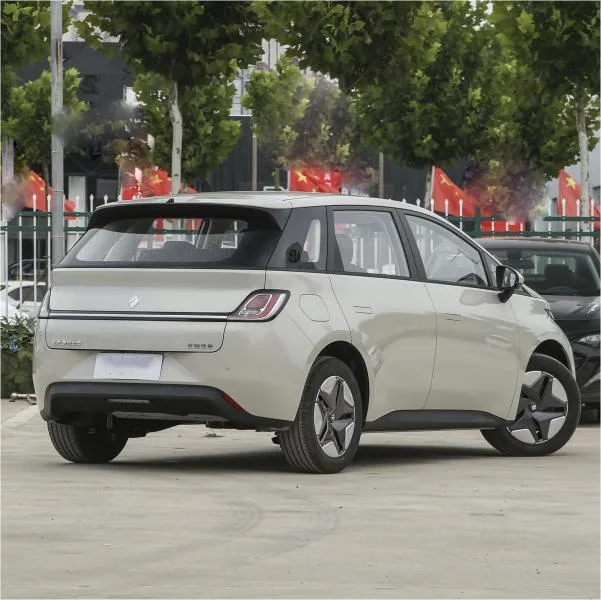 2023 Nuevo Listado de coches pequeños Wuling Baojun Cloud 360 Plus