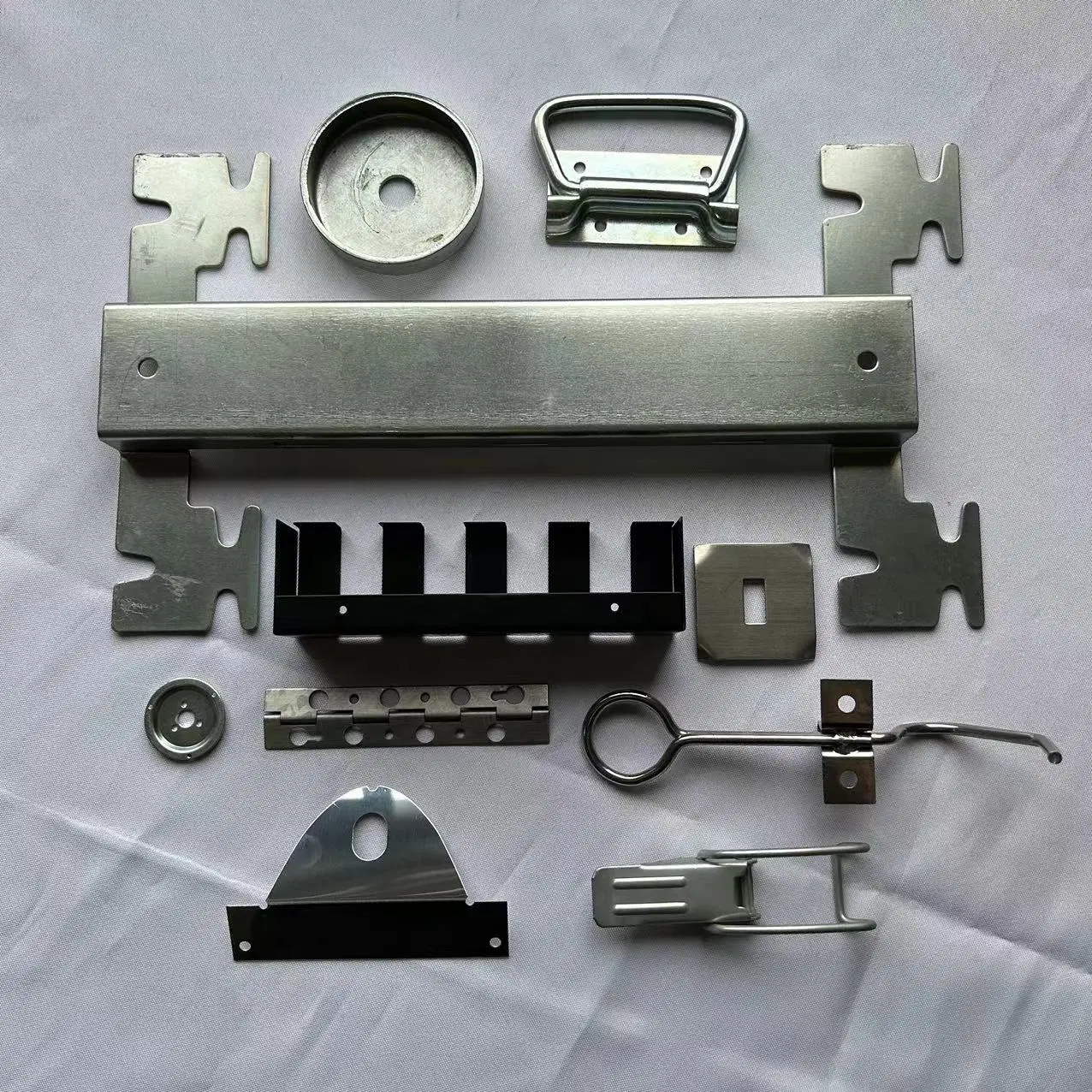 Custom Metal Hardware Stamping Punching Products for Aluminum Stamping Metal Parts with Punching Machine