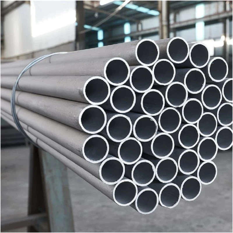 Capillary Stainless Steel Pipe Seamless Steel Tube 304 316 Round Square Welded Pipe Carbon ASTM, JIS, GB, DIN, En Steel Pipe