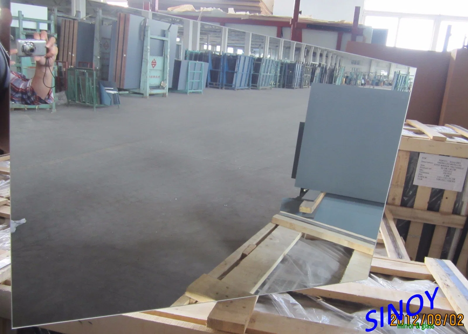 3mm Aluminum Mirror Glass with Magnetron Sputtering Vacuum Coating Technology