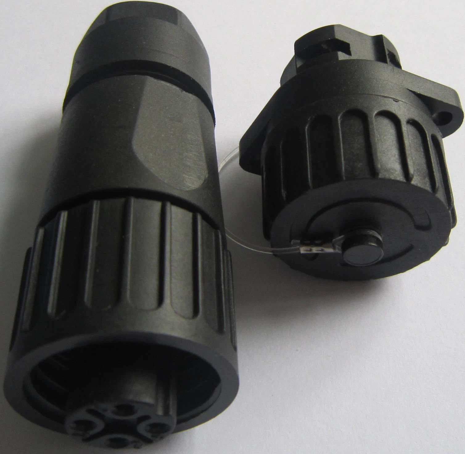 Circular Water Proof Connectors (KP32 Series)