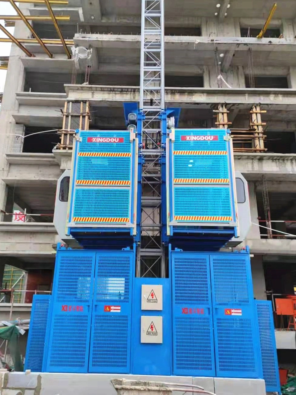 0-33m/Min Construction Hoist Building Engineering Machine