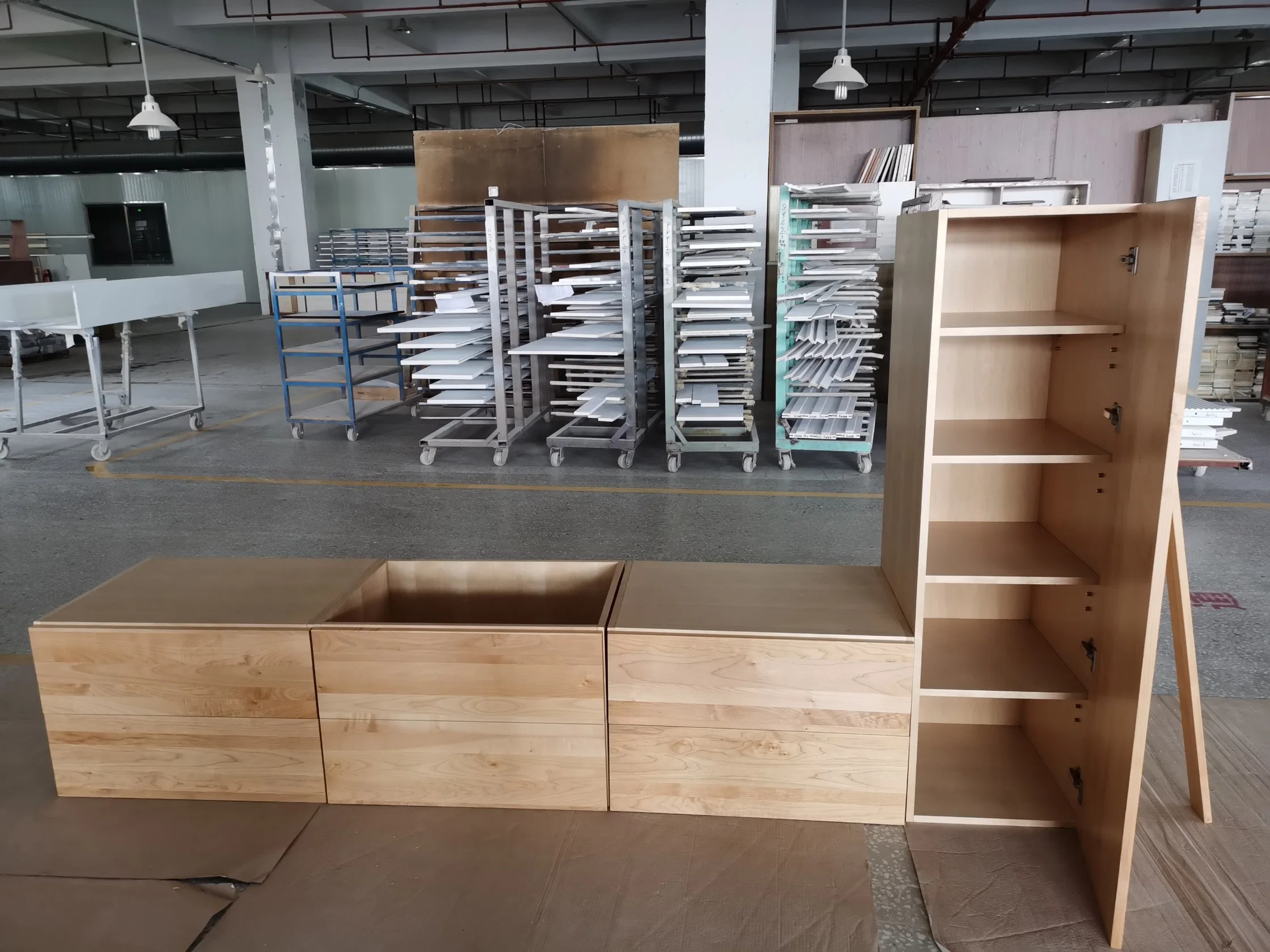 Factory Wholesale/Supplier Modern Living Room Wardrobe Wooden King Double Wall Bed Hotel Bedroom Home Furniture