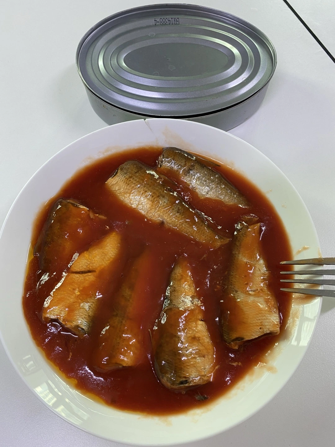 Factory Wholesale/Supplier Good Price Canned Sardine in Tomato Sauce