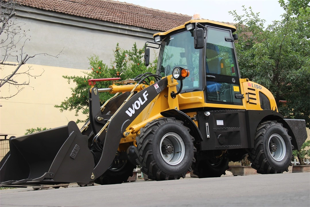 China Wolf Loader 1500kg/1.5t Hydraulic Mini Loader with Quick Hitch/Pallet Fork/Grapple/Auger