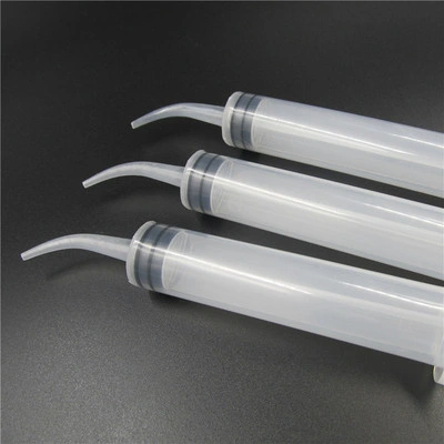 Disposable 12ml Teeth Cleaning No Scale Oral Aspirating Curved Tip Syringe