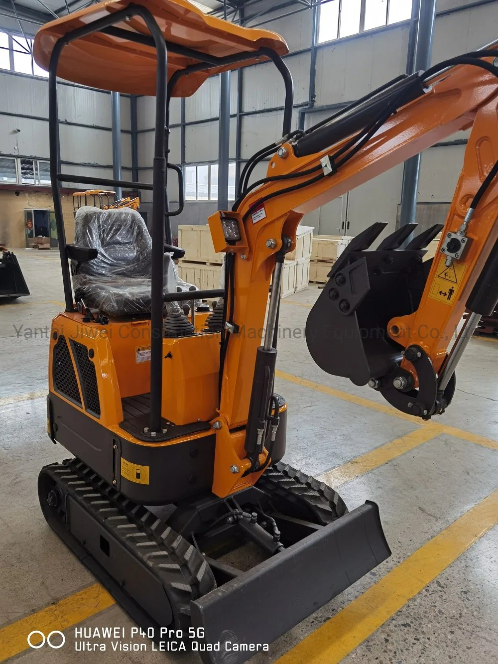 1t 2t Hydraulic Mini Walking Excavator with Rubber Track Imported