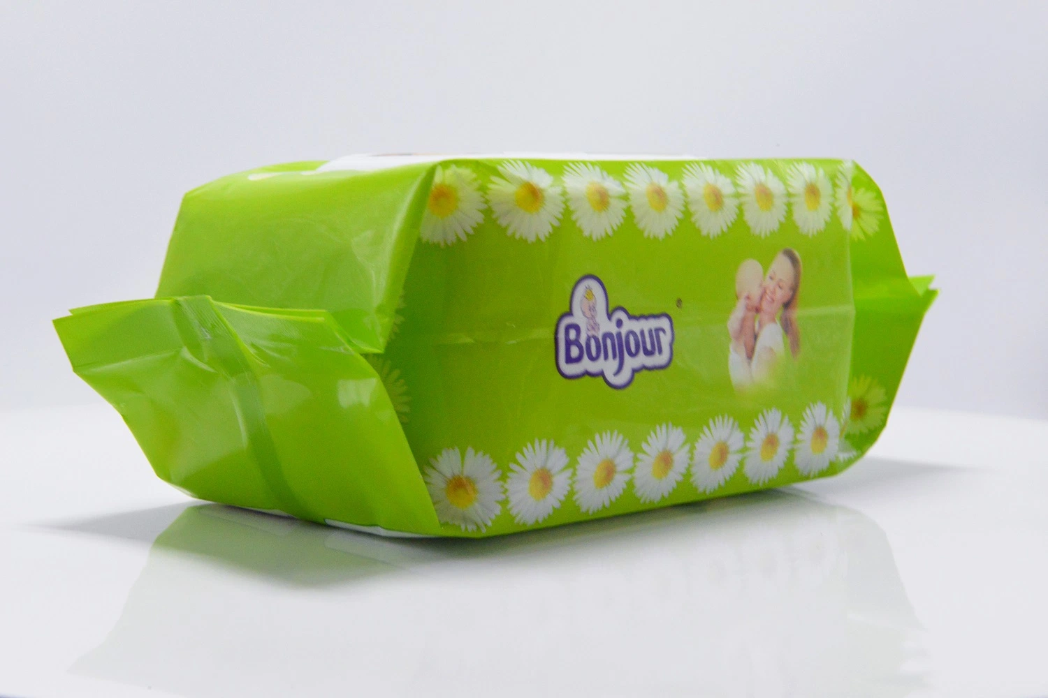 Hot Selling Green Outer Packaging Non-Woven Fabric Series Wipes, High-Quality Baby Products