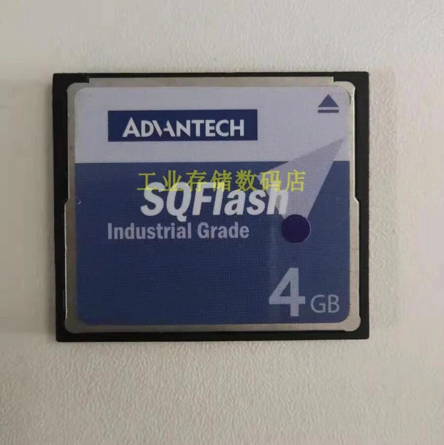 La carte mémoire industrielle Advantech CF 4G est adaptée à CF Carte d'équipement de commande industrielle de machines-outils CNC