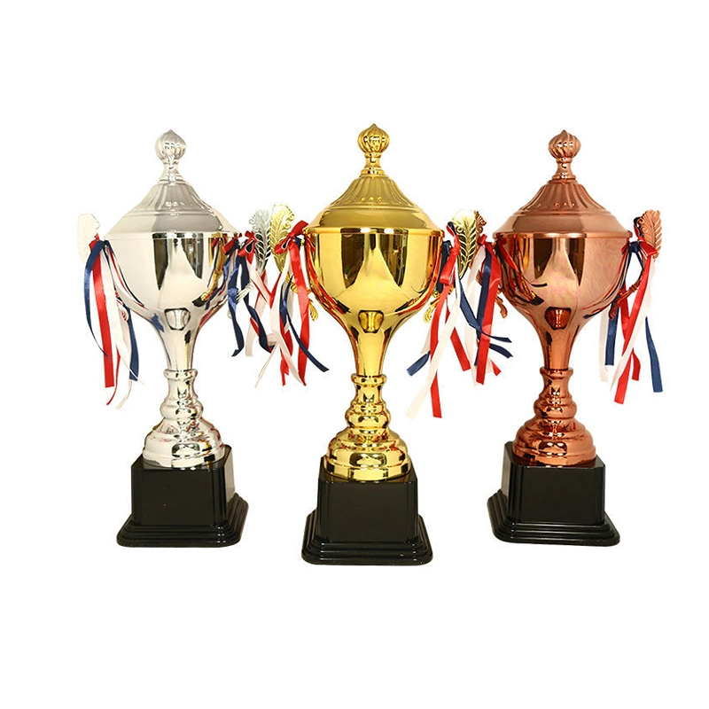 Chinese Arts and Crafts Manufacturer Designs Custom Wholesale/Supplier Fine Carved Electroplated Golf and Basketball Competition Prizes Crystal Metal Trophy Cup