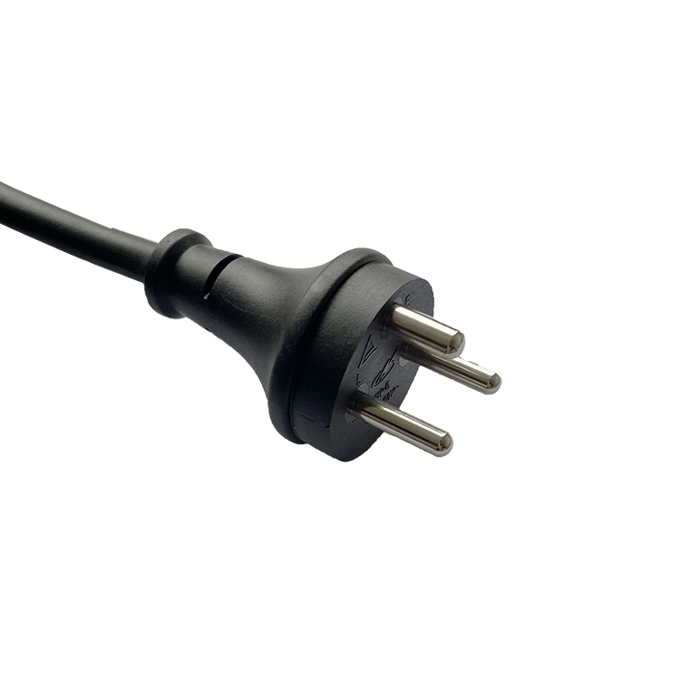 Dänemark Standard TÜV-zertifiziert 10A 250V 3 Pin K-Typ Stecker AC-Netzkabel, passt zu PVC-flexiblem Kabel H05VV-F 3G0.75mm² ~1.5mm²