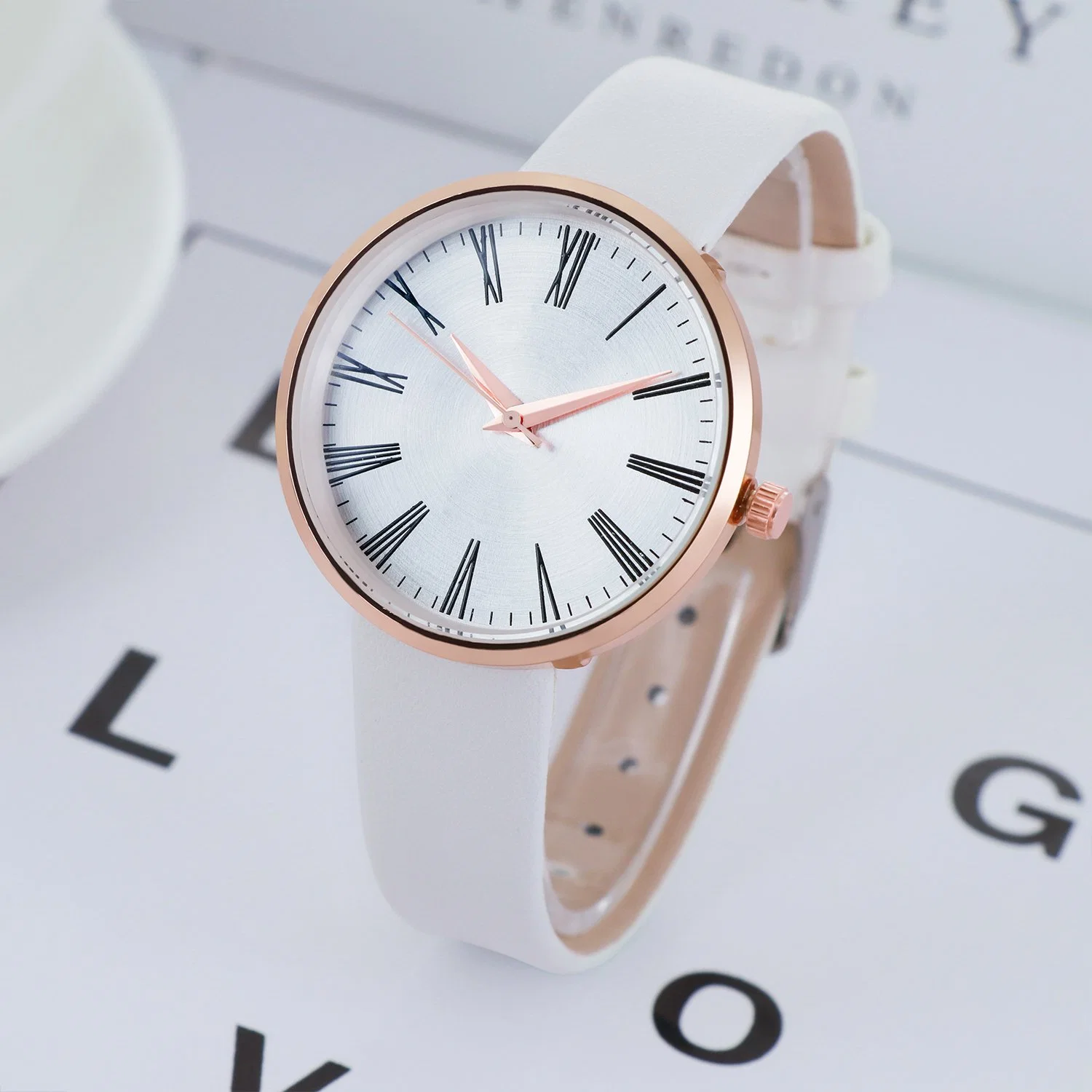 Business Watches Fashion Leather Simple Style Leisure Couple Quartz Watch