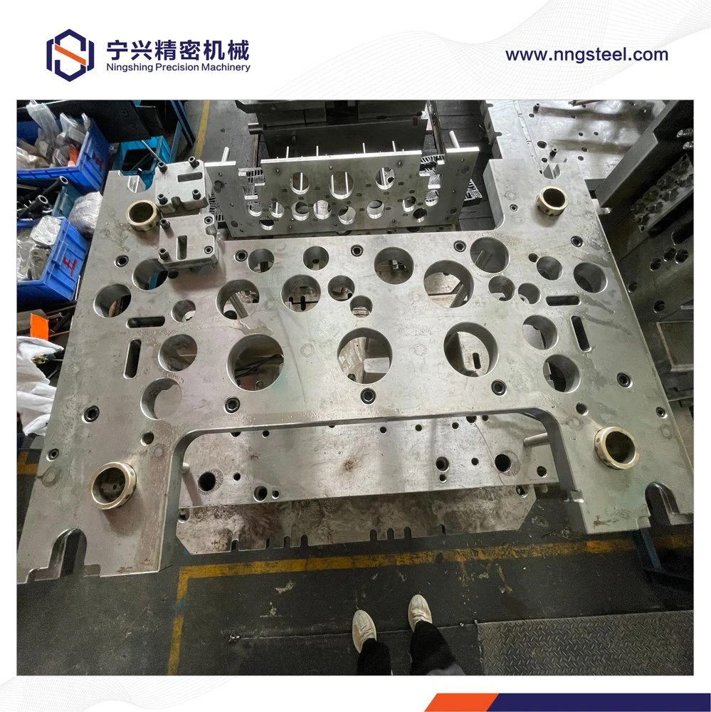 Plastic Injection Mold Design Mould with MOLD BASE PLATE TOP CLAMP BOTTOM