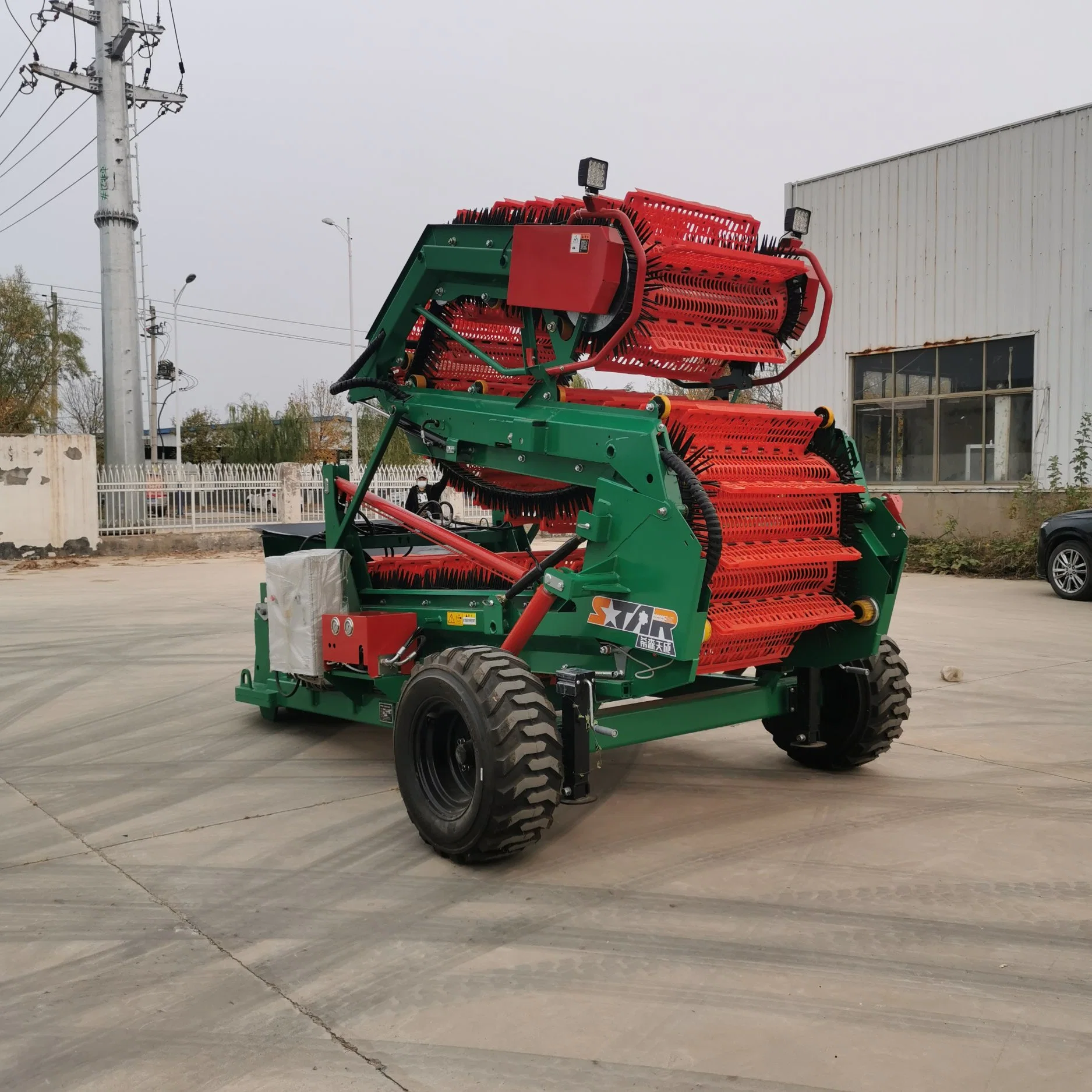 Powerful Walking Tractor Accessories Farm Loading Tool Additional Cleaning Feature Potato Store Loader