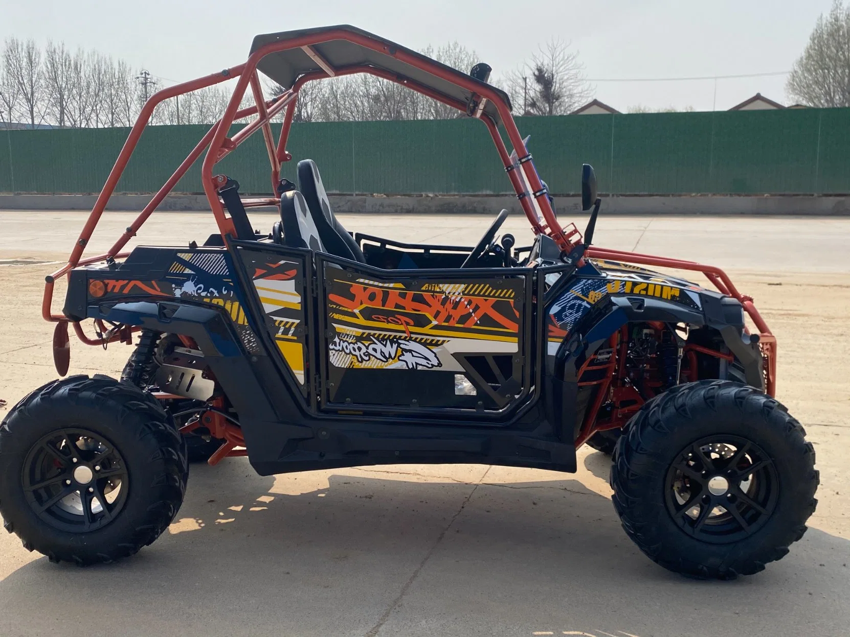 عربة تجرها دفع رباعي تعمل بالدفع الثنائي مع نظام تشغيل السيارة الكهربائية في طريق Dune Buggy 4X4، السيارة الكهربائية 400 سم مكعب UTV 400cc مع EEC