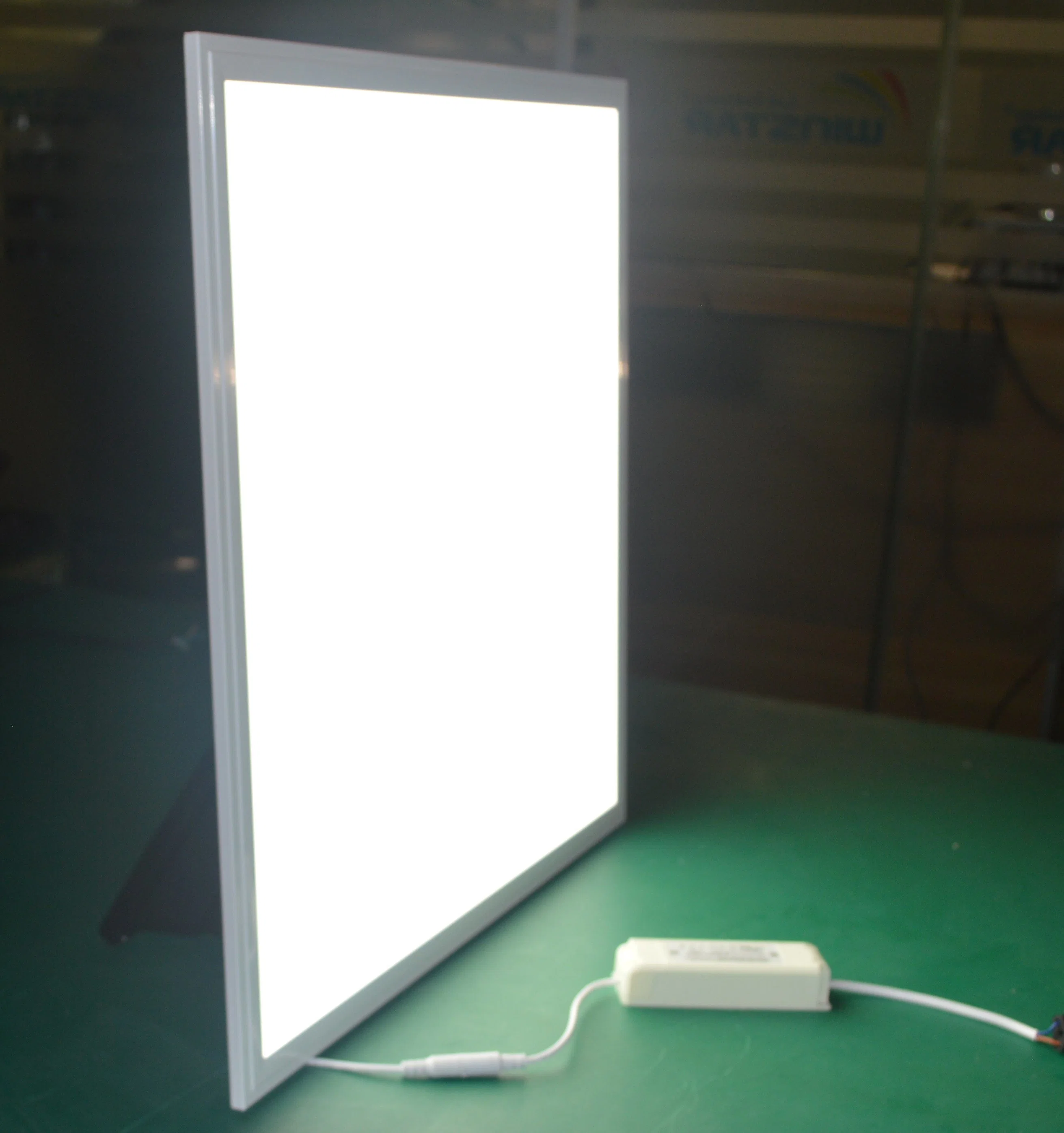 SMD 2835 36W/40W/48W White Frame 295*1195 or 595*595 Ceiling LED Panel Light