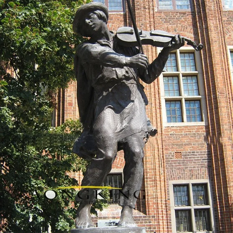 Modern Woman City Figure Bronze in Art Statue