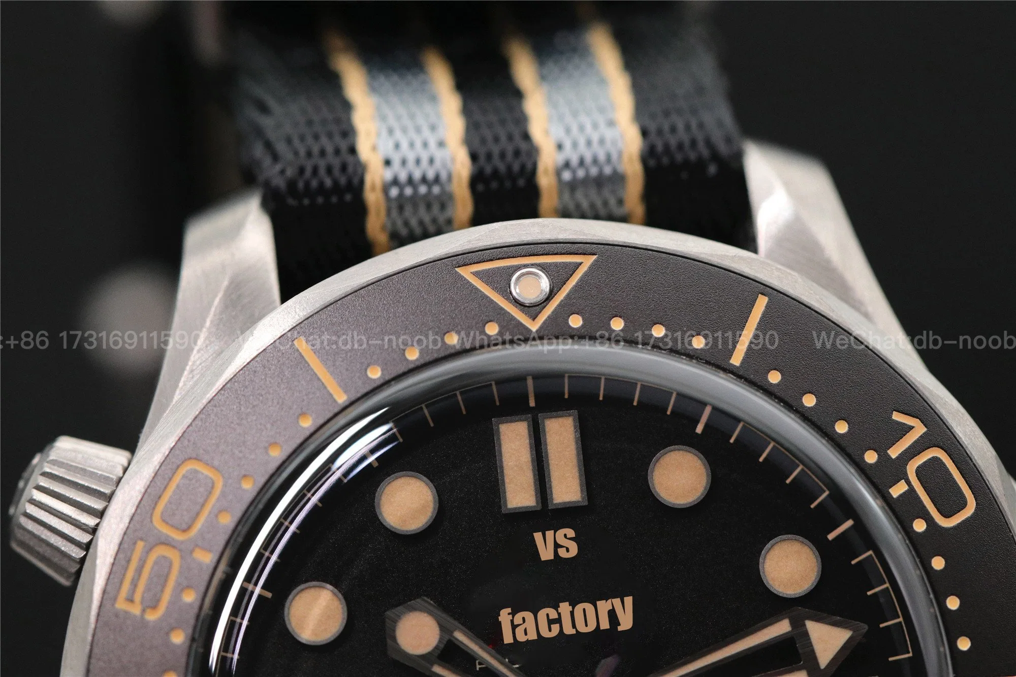 Super Clone vs. Fábrica 8806 Movement 5A Titanium Watch Luxury Assista à alça de nylon e embalagem de saco de pano em aço inoxidável de 42 mm Relógio mecânico para homem