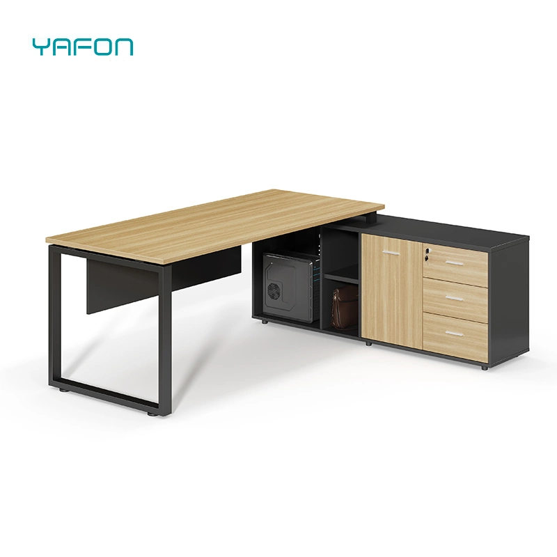 China Wholesale/Supplier Modern Design Metal Director Table Manager Executive Office Desk