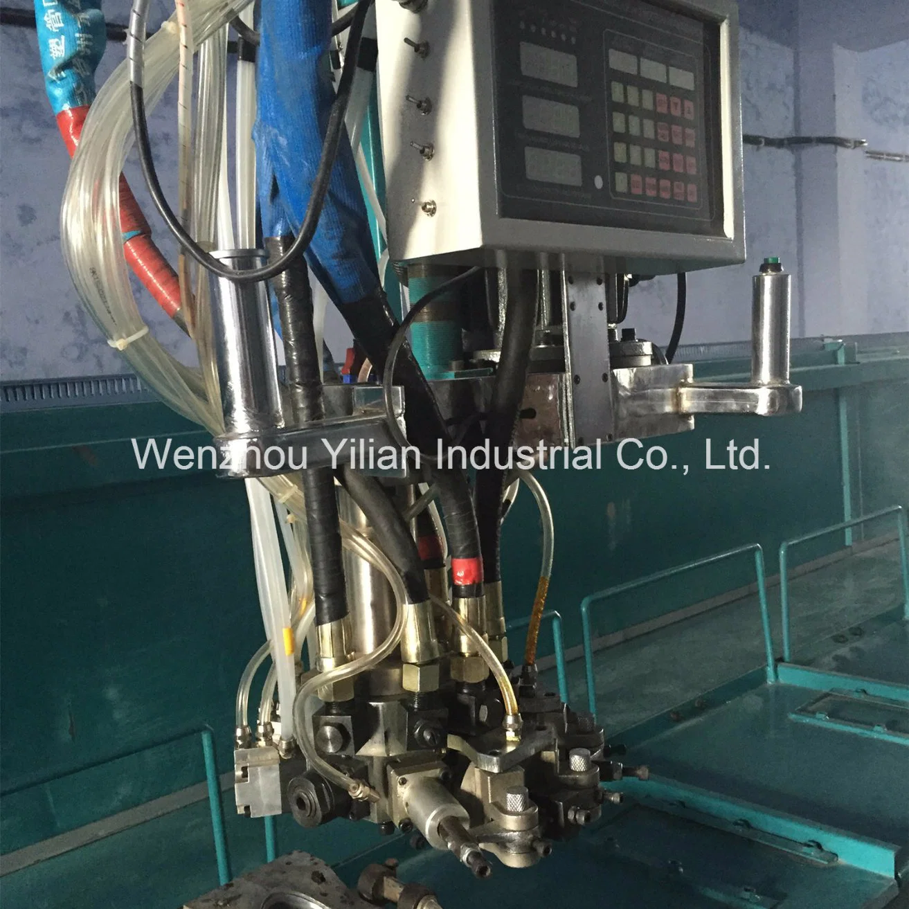 Multiple Color Low Pressure Color Dosing PU Pouring Machine