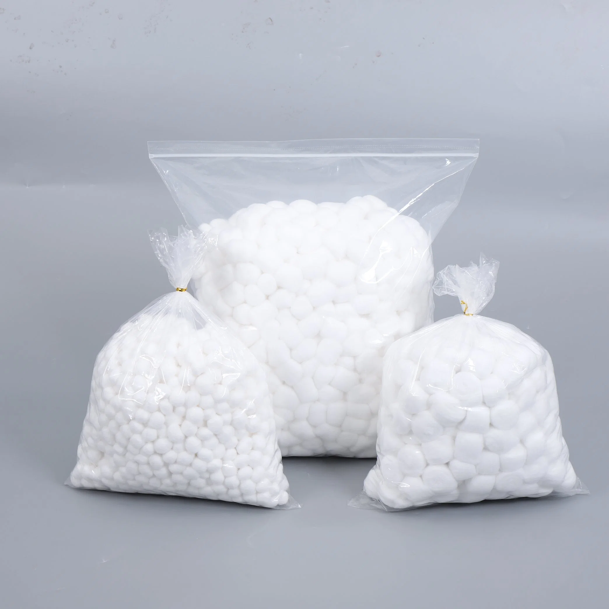 Haute qualité à faible prix des billes de laine de coton absorbant médicale des boules de coton