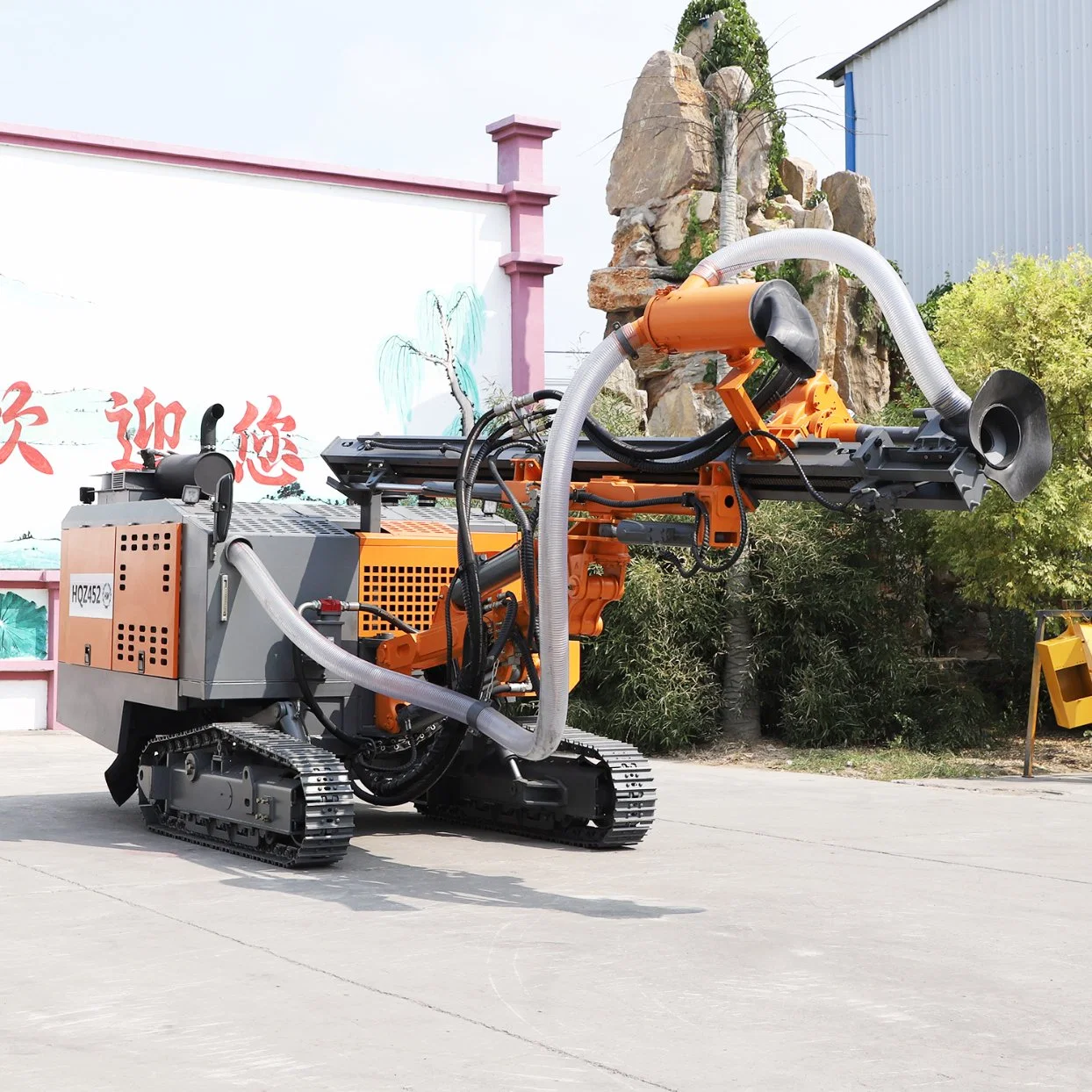 Supply 20m DTH Blast Hole Drilling Rig Use for Engineering