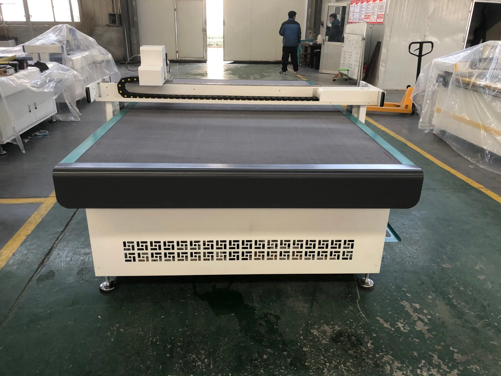 Cutting and Printing Cardboard Pizza Box Machine Laser Cardboard Cutting Machine Cardboard Core Cutting Machine