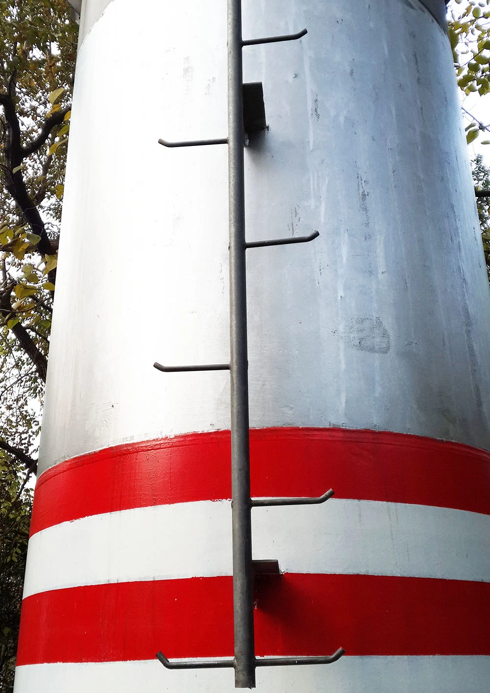 Poste de iluminación eléctrica galvanizado en caliente, columna de energía eléctrica