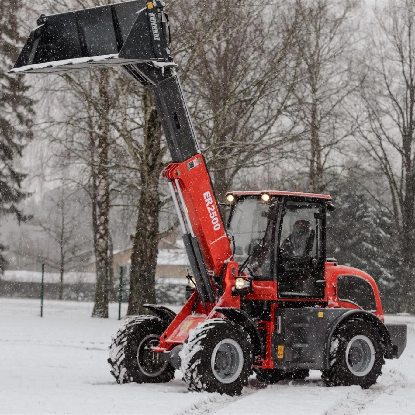 Everun CE-zugelassener 2,5t Er2500 Micro Telehandler Multifunktions-Kleindiesel Bucket Compact Telescopic Mini-Radlader