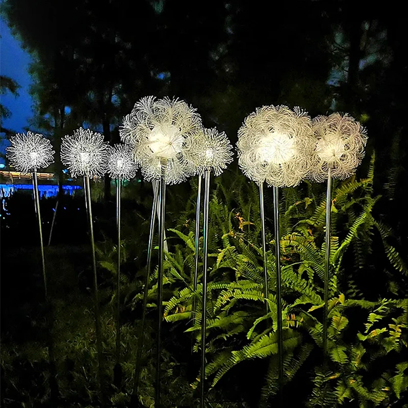 2022 Última parada de Navidad Solar Africano Juego de jardín de la luz de la luz de la decoración impermeable Diente de León de la simulación de la luz de tapón de tierra de jardín