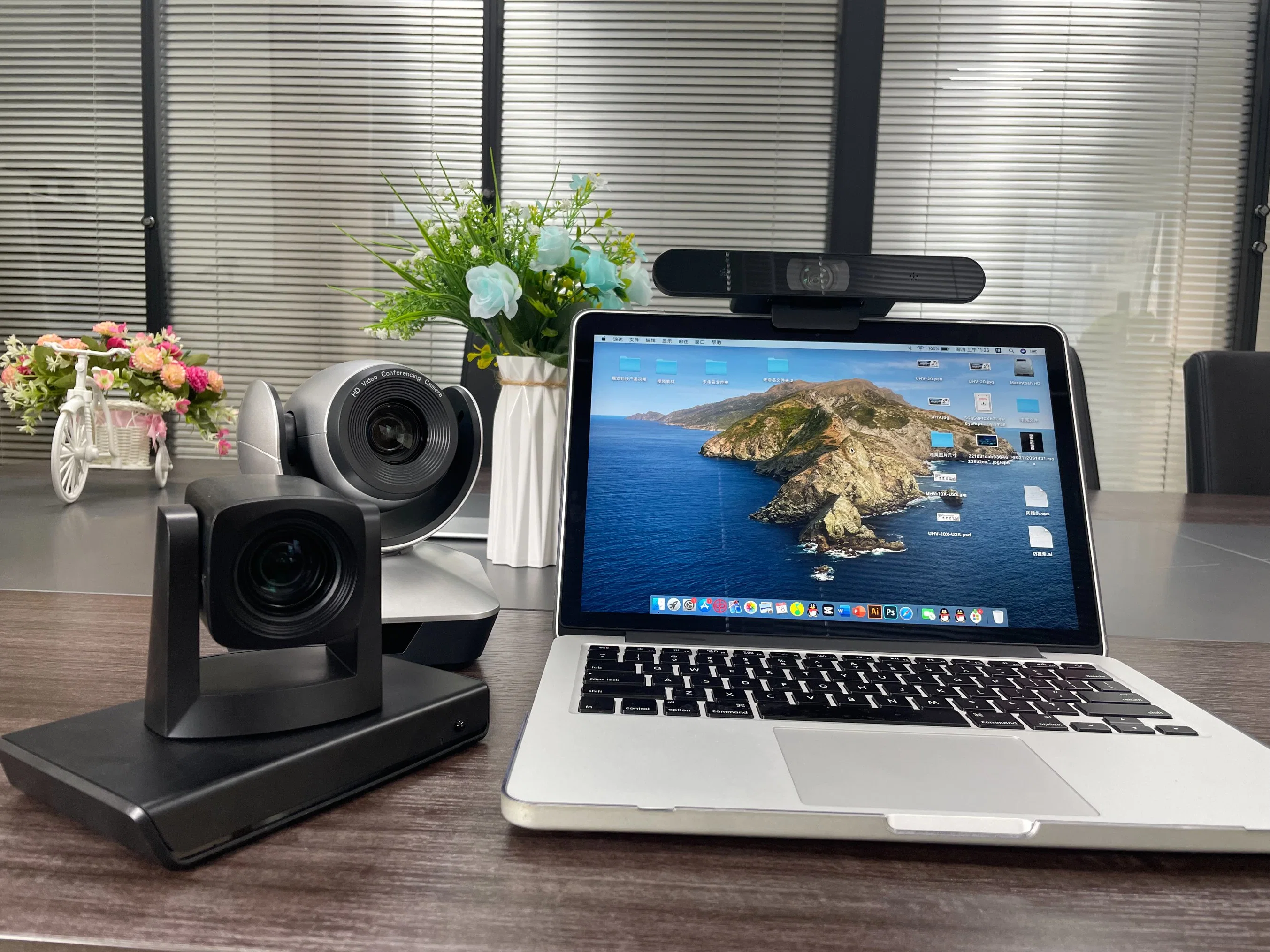 HD Webcam, HD 720p, Widescreen HD Video Calling, HD Light Correction, Noise-Reducing Mic, for Skype, Facetime, Hangouts, Webex, PC/Mac/Laptop/MacBook/Tablet