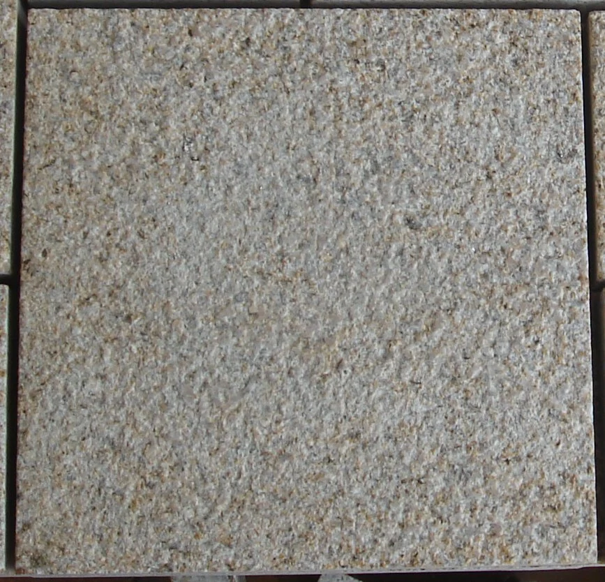 Granite G682 Rusty Yellow Granite Floor Tile Wall Tiles Countertop Building Material Decoration