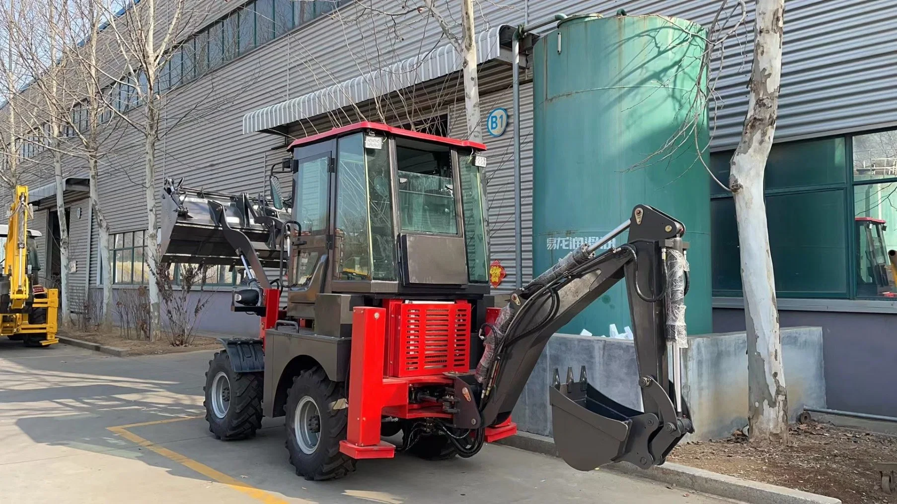 Ht15-10 Mdoel Mini 1100kg fábrica pequeña cargadora retroexcavadora con 37KW de potencia motor diésel