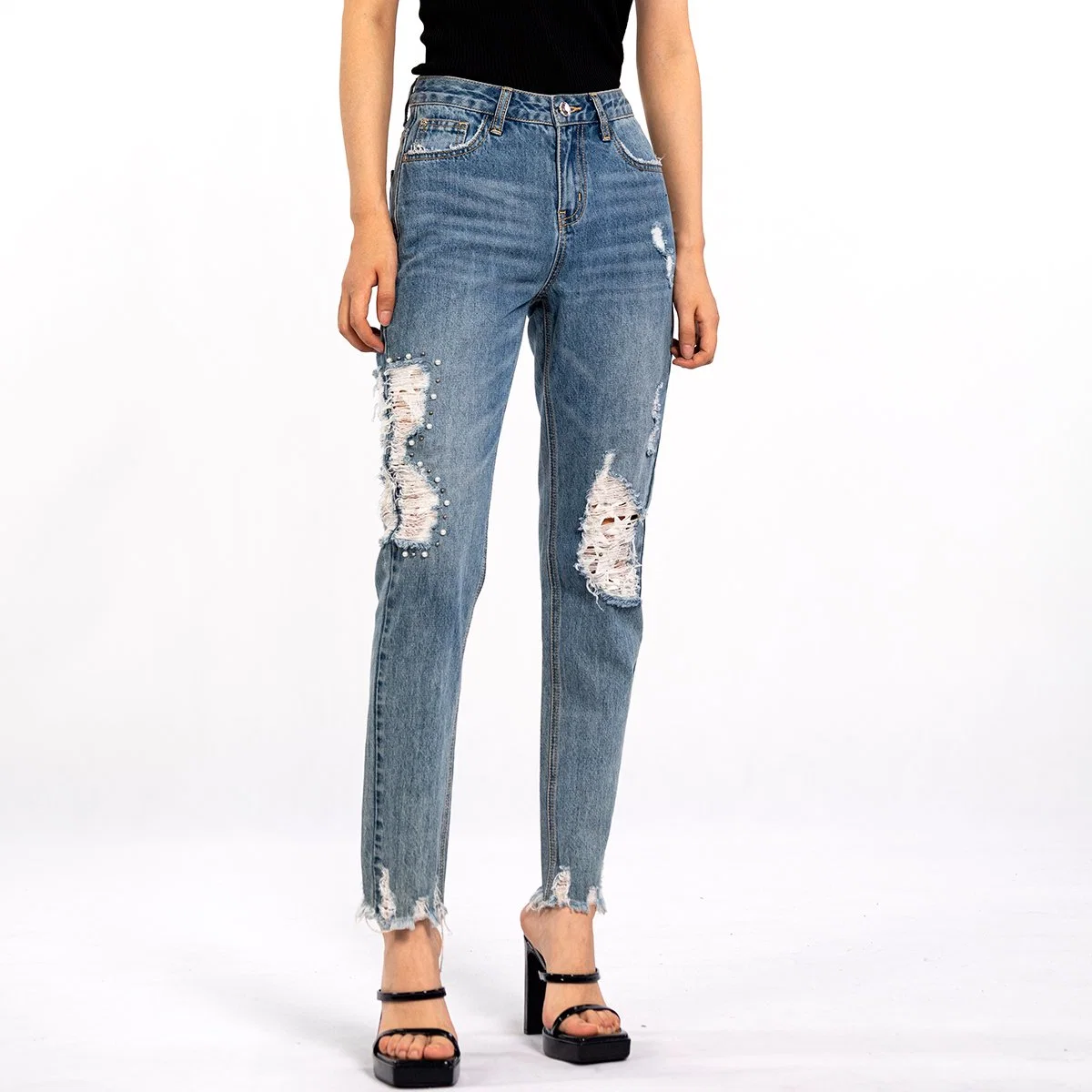 Diseño Moda rasgada Pearl envejecida Distressed Jeans para mujer