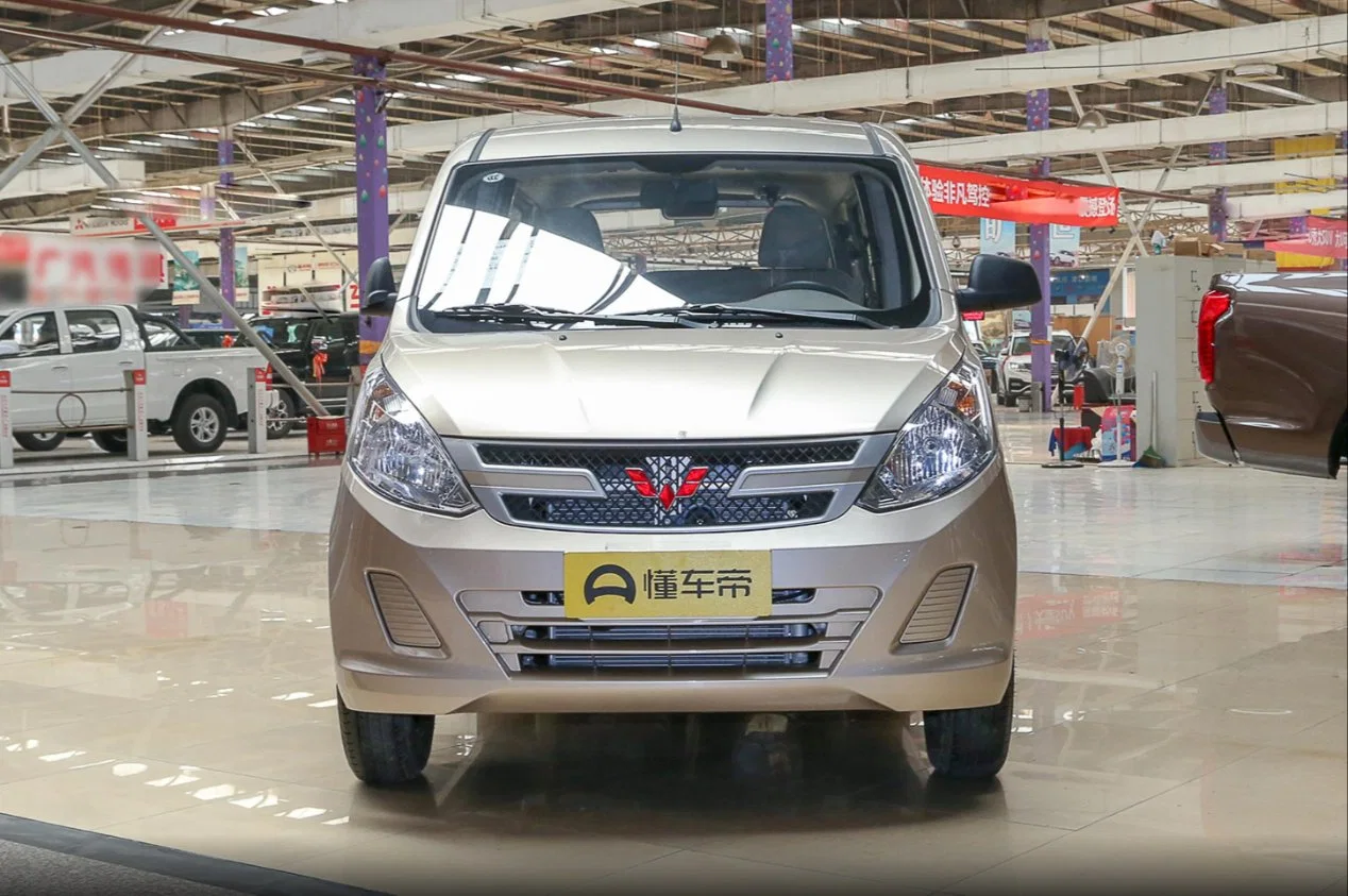 China Domestic Automobile Wuling Rongguang V-2020 1,5L práctico Nacional VI Lar Bus híbrido eléctrico coche nuevo