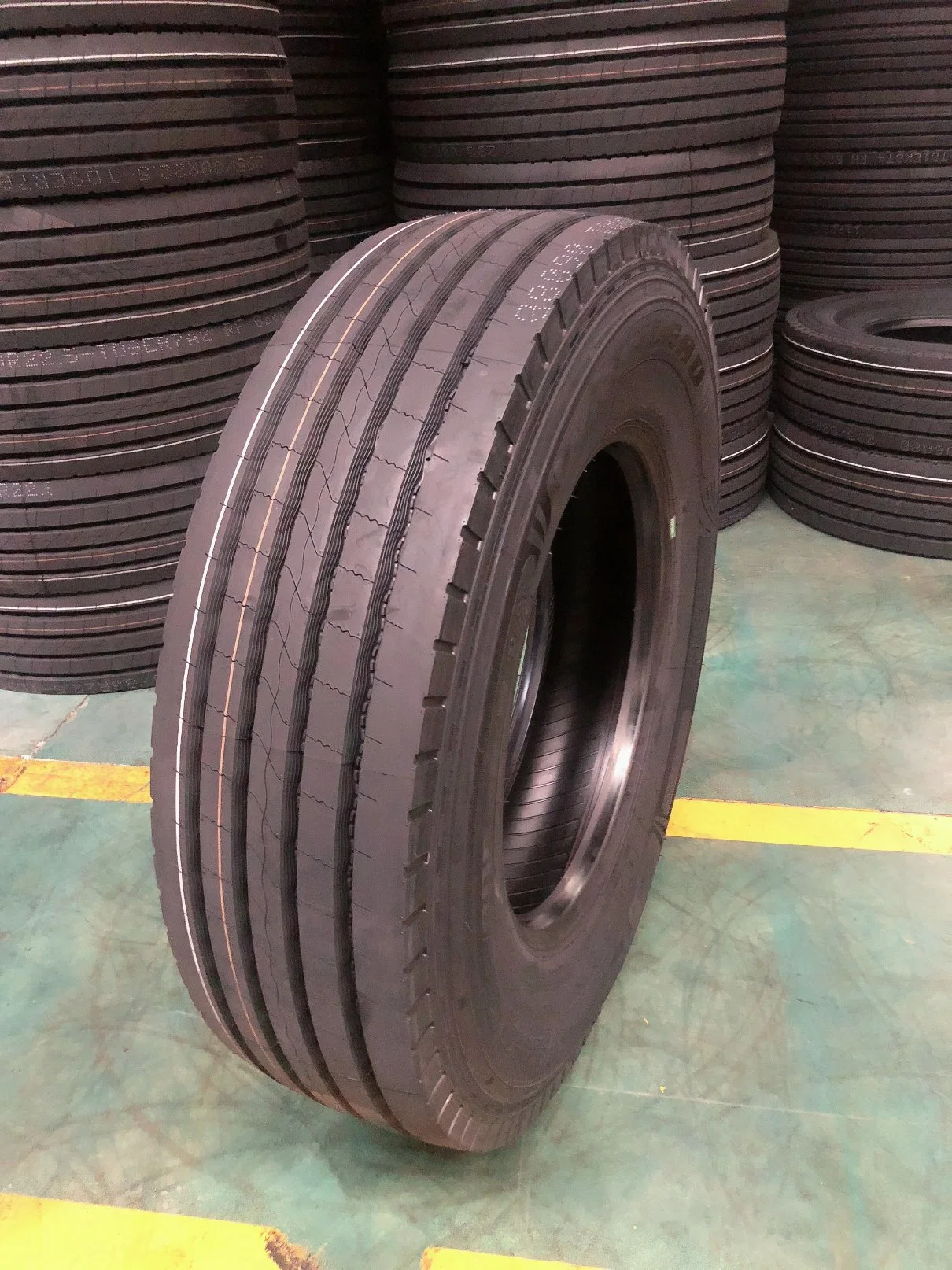 Habilead/Kapsen TBR Heavy Duty Wide Tread Section Tyre Highway Pattern Steer All Position All Steel 385/65r22.5 425/65r22.5 Bl922 Single Truck and Bus Tires