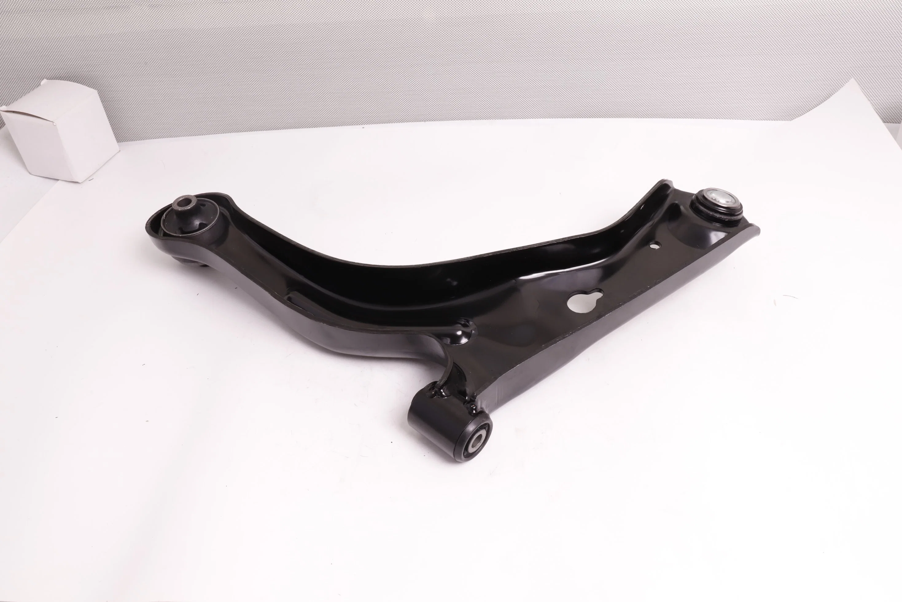 Kingsteel Wholesale/Supplier Price Auto Car Parts Front Control Arms for Mazda Tribute Ep 2000-2007 OEM (ZZC1-34-310)