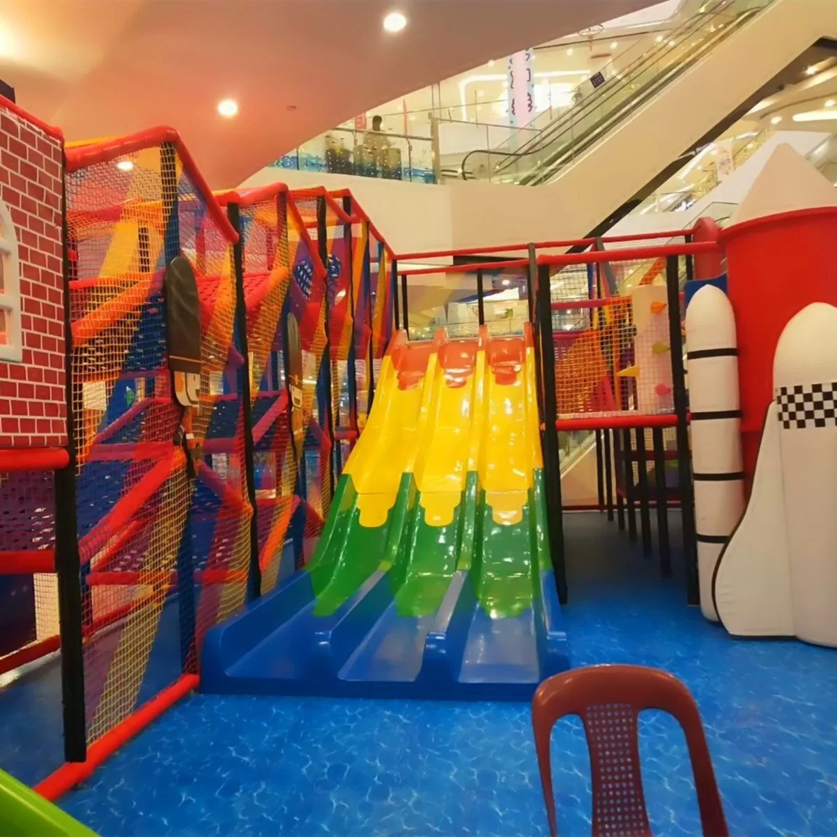 Customized Indoor Large-Scale Children's Playground Equipment Meets ISO9001