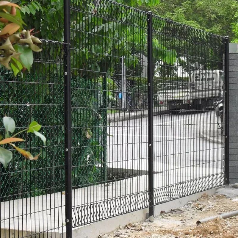 Projeto de grade do House Gate indústria alta segurança BRC Fence soldado Malha de arame cobertura de rolo de aço vedação de campo de gado vedação Design do portão principal em ferro forjado