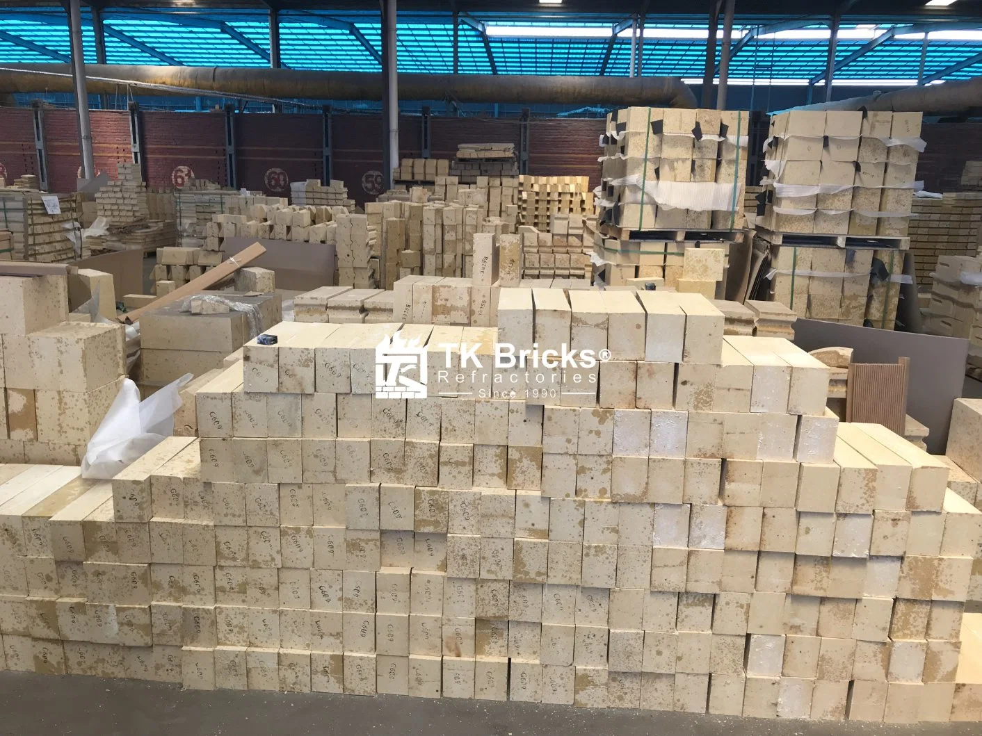 Top Quality Carborundum Refractory Brick Kiln Use Refractory Fire Bricks From Zibo Refractory Bricks Plant