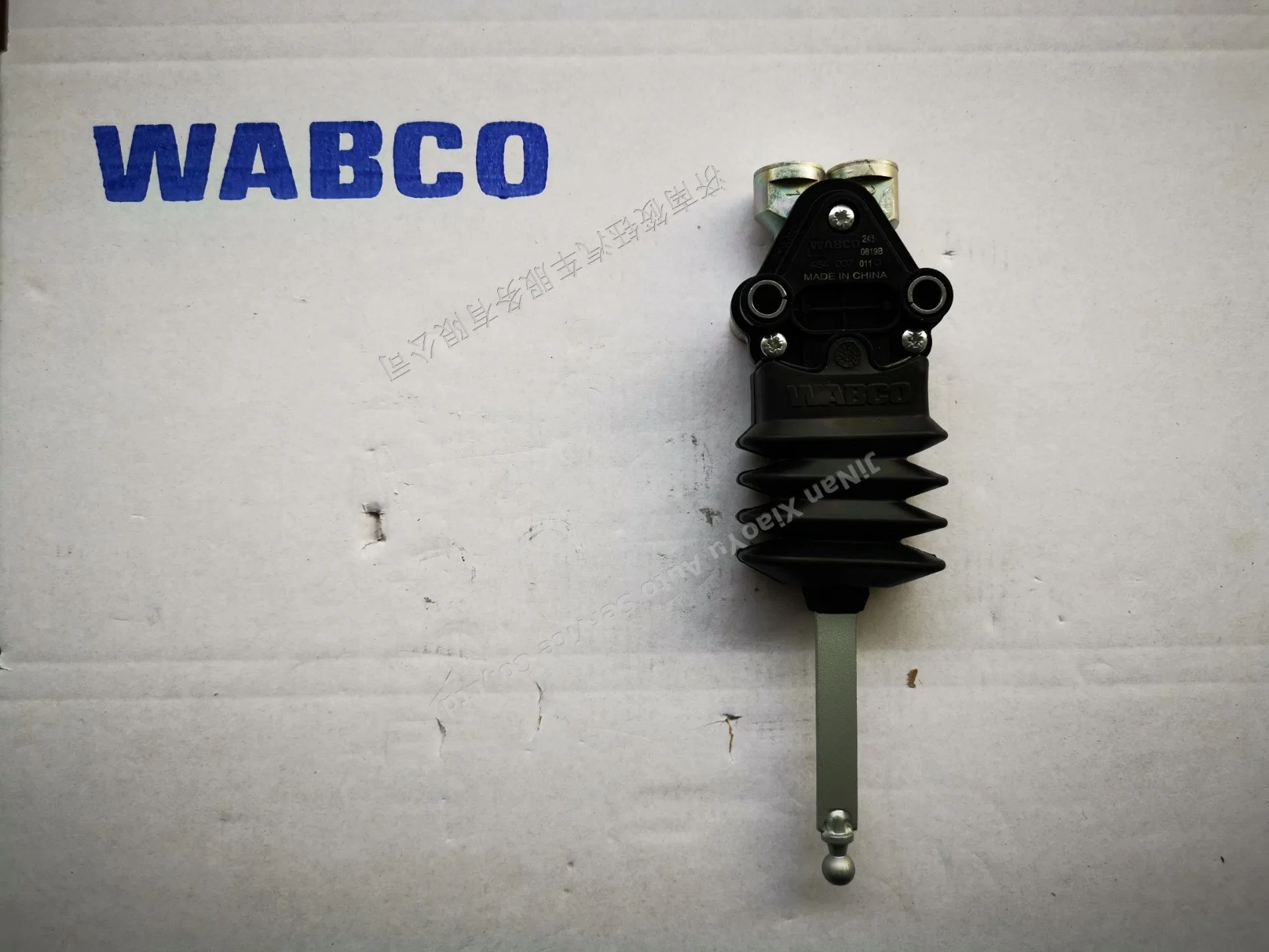 4640070110 Vanne de niveau Wabco - Pièce auto de haute qualité 4640070080 4640070107 4640070060 Utilisée pour Daf Evobus Mercedes-Benz Scania Pièces auto Grossiste Chine