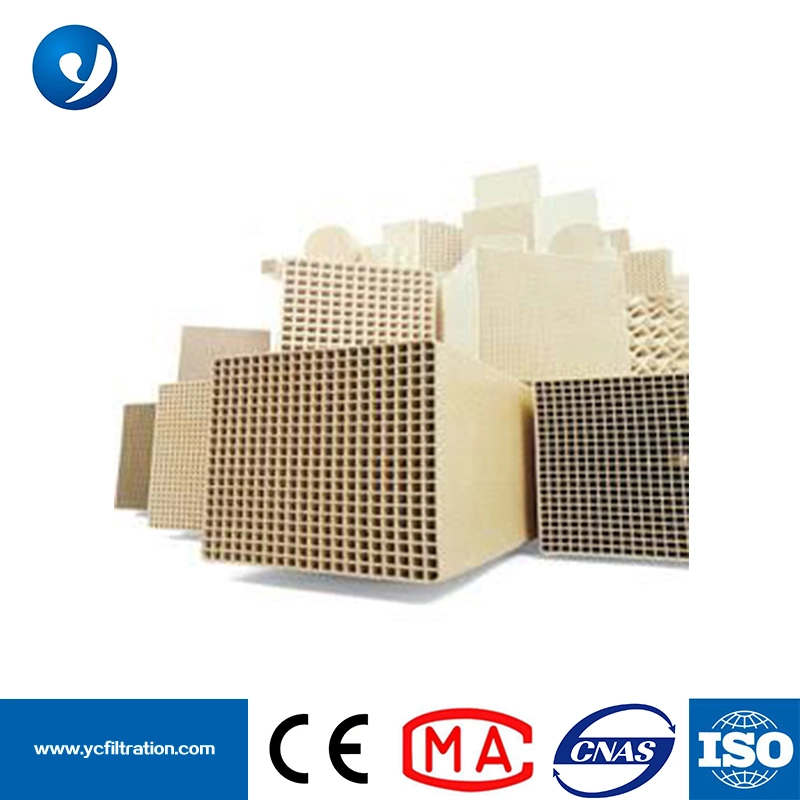 SCR catalyseur de la céramique de dénitrification Honeycomb cubic