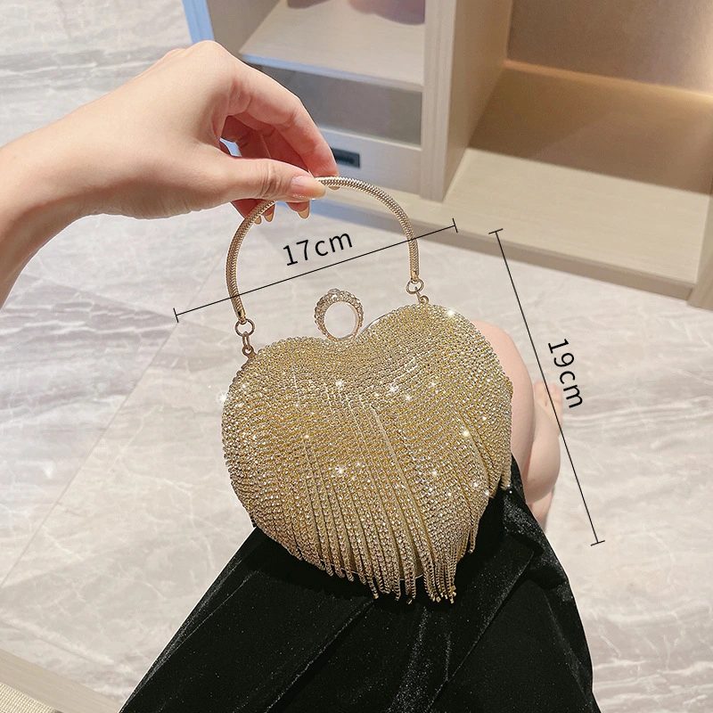 Nova Moda glitter Bling Bling Crystal Heart Shaped Classic Tassel Sacos de embraiagem Festa para mulher versáteis com sacos de casamento em cadeia à noite Bolsa